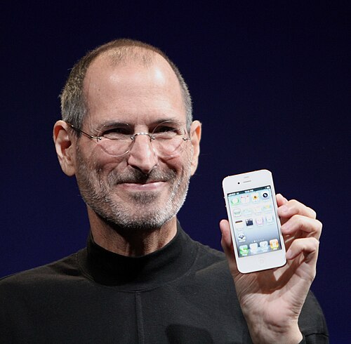 Steve Jobs sonriendo